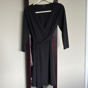 LOFT Ann Taylor Black Wrap 3/4 Sleeve Belted Size 2 V neck pleated front belted
